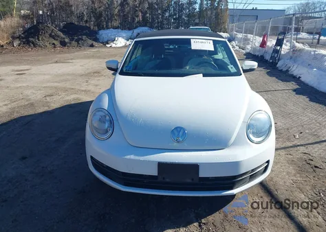 2015 Volkswagen Beetle 1.8T Classic из США, поврежденный, VIN 3VW517AT3FM822069